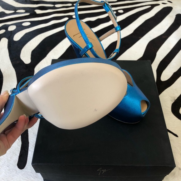 Giuseppe Zanotti Metallic Platform Heels 38/7.5 - Picture 2 of 6